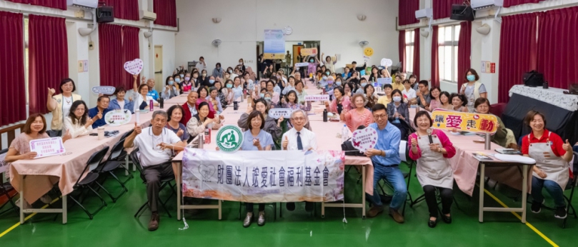 彰基醫院l彰基攜手「竤愛基金會」舉辦「樂活善終」講座。（照片彰基提供）