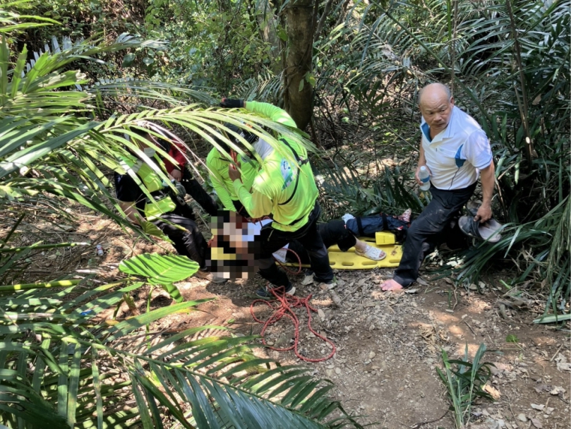 高空墜落、驚悸瞬間｜鹿野高台飛行傘起飛失敗，63歲女遊客墜落約15米邊坡骨折送醫！
