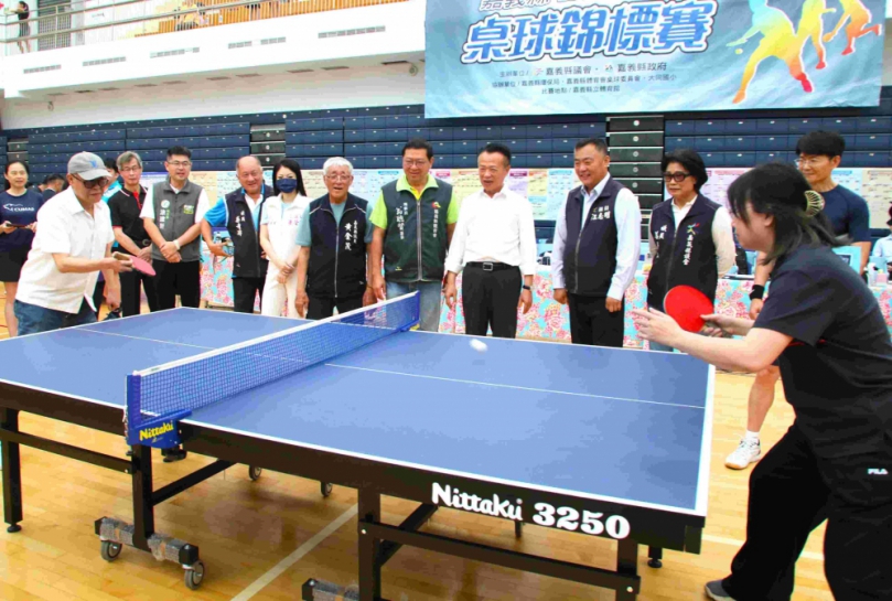 嘉義縣議長張明達、縣長翁章梁攜手開球 議長盃桌球賽熱鬧開幕！