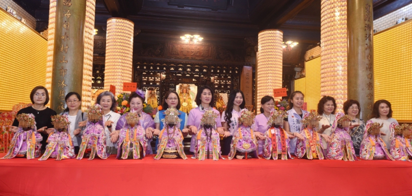 12尊天上聖母更換客家花布聖袍 副議長張淑芬邀請白冰冰等12位女力士參與盛會