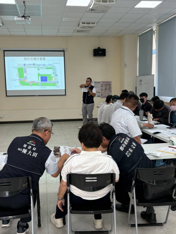 跨局處超前部署  國民黨台中市議員張瀞分召開亞大附醫營運前協調會議  跨局處超前部署　盤點交通、人行與公共運輸整備