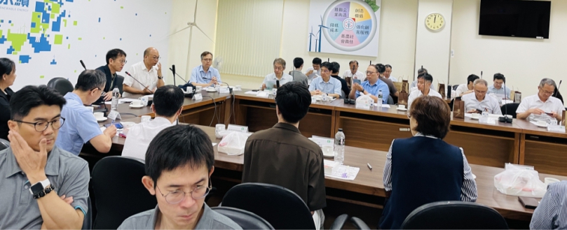 防範﹁離岸風電﹂工程弊案,彰化檢察長黃智勇率跨機關訪視小組參加台電聯席會議。(照片彰檢提供)
