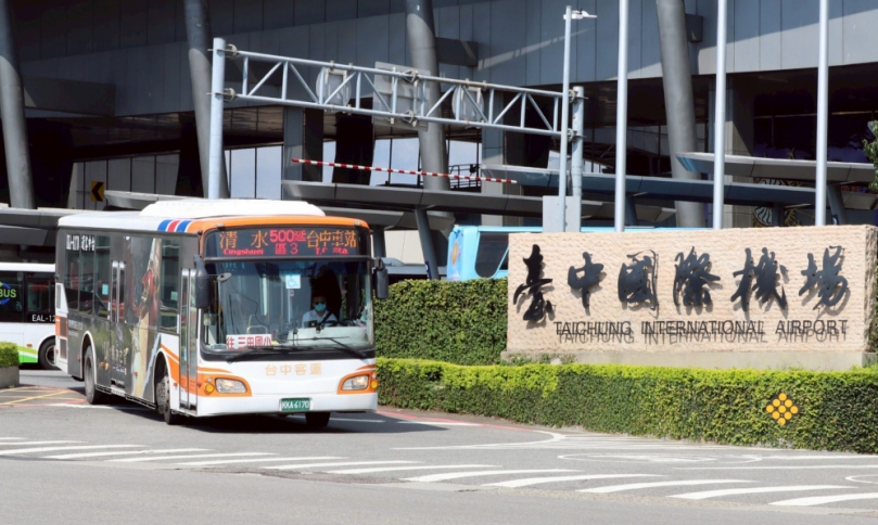 善心 台中公車駕駛機警救人「背乘客送醫」全車乘客感動投書1999表揚