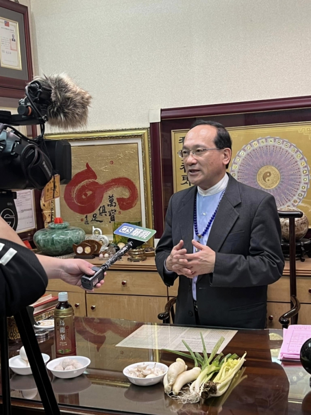 命理學權威楊登嵙點評「畢業典禮撒冥紙」化解機制 高哲翰首席專文