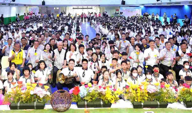 114學年度嘉義《市長獎》暨《議長獎》頒獎典禮登場 市長黃敏惠、議長陳姿妏祝福桃城學子:自信啟航邁向新里程!
