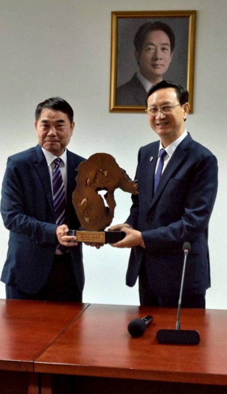 苗栗縣長鍾東錦率團赴新加坡工商經貿建設考察 借鏡國際城市治理經驗 拓展觀光與產業合作新契機