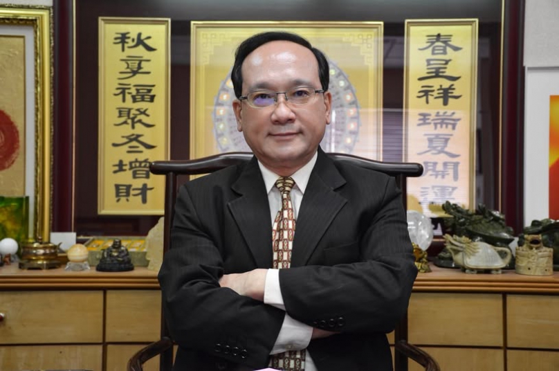 楊登嵙點評台東玄濟宮主事者「尬電」變「尬屎」爭議! 高哲翰專文