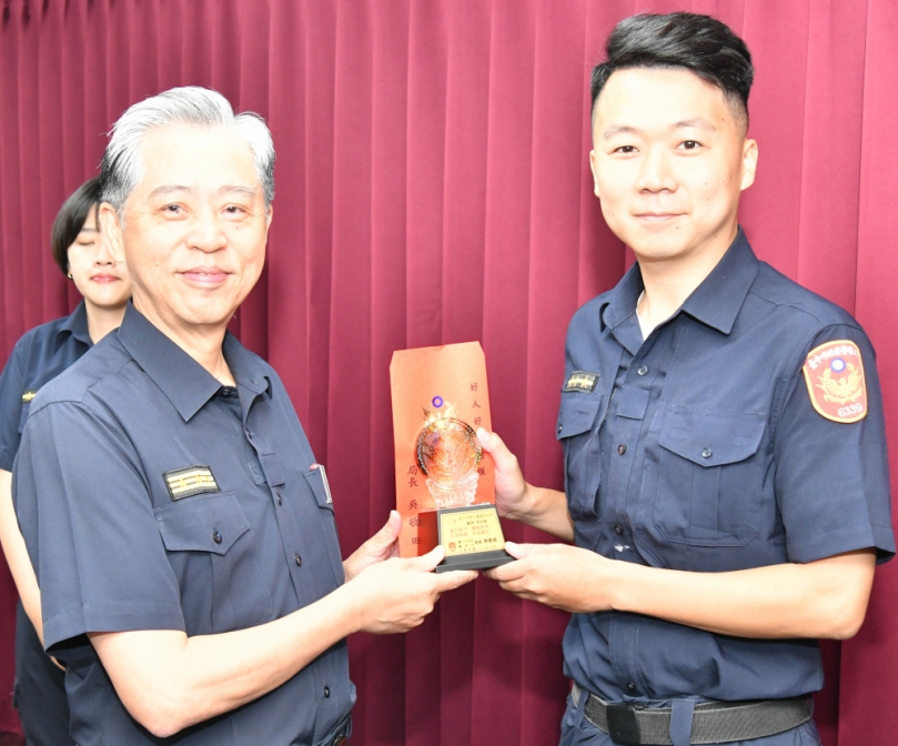 協助絕境母子暫度難關    吳敬田公開表揚張哲綸
