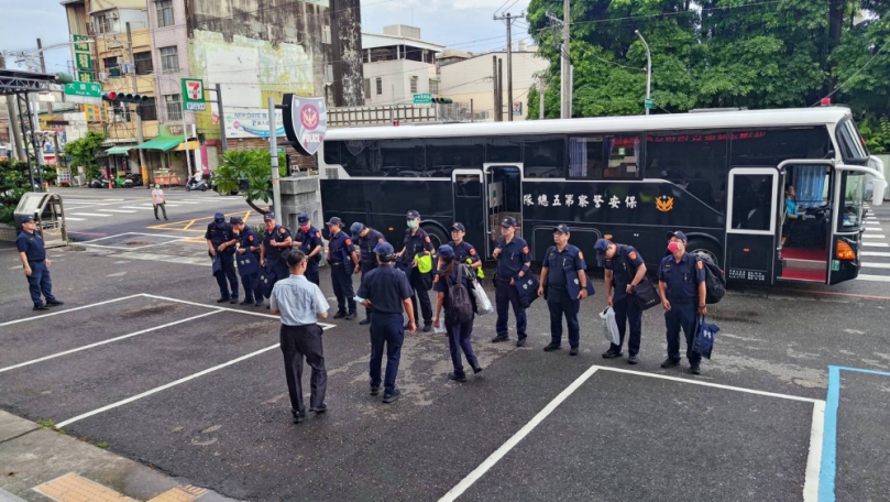 掃蕩毒駕零容忍  保五總隊重兵強勢增援  嘉市警啟動「封閉式路檢」  強力維護用路安全