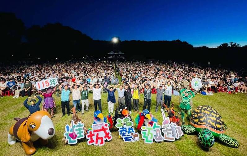 紙風車陪5千親子共享高雄夏夜