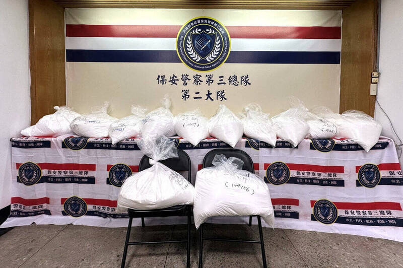 75億「喪屍毒品」被警方調包12桶麵粉車手高興搬貨被逮捕