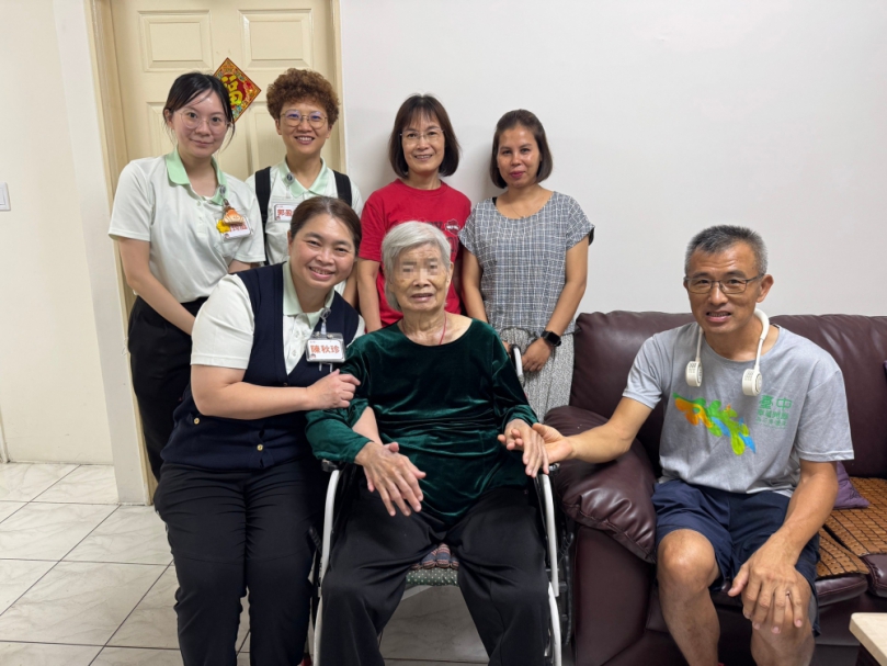 仁愛長照攜手家庭齊力照顧返家長輩