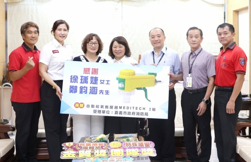 化思念為大愛〜徐瑀婕女士捐贈「自動給氧甦醒器」 助嘉義市消防救護！