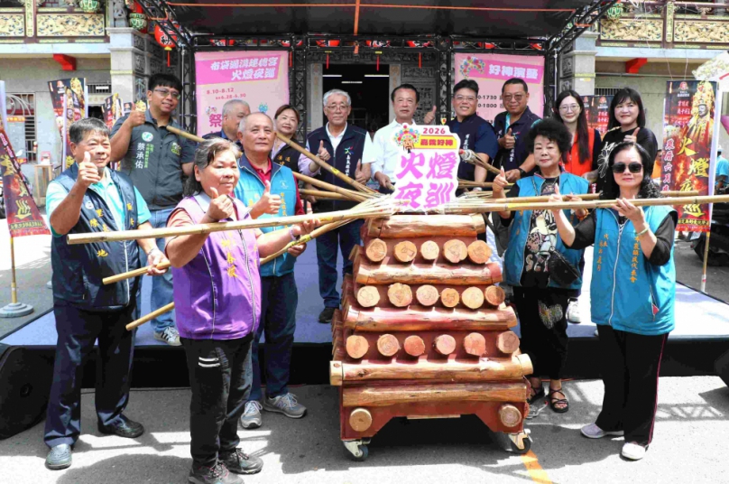 驅邪祈福百年傳統! 嘉義縣布袋建德宮「火燈夜巡」 8/10震撼登場〜