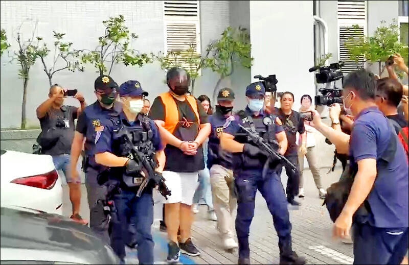 埋伏槍殺屏東角頭「鴨頭」法院憂槍手躲報復逃亡延押