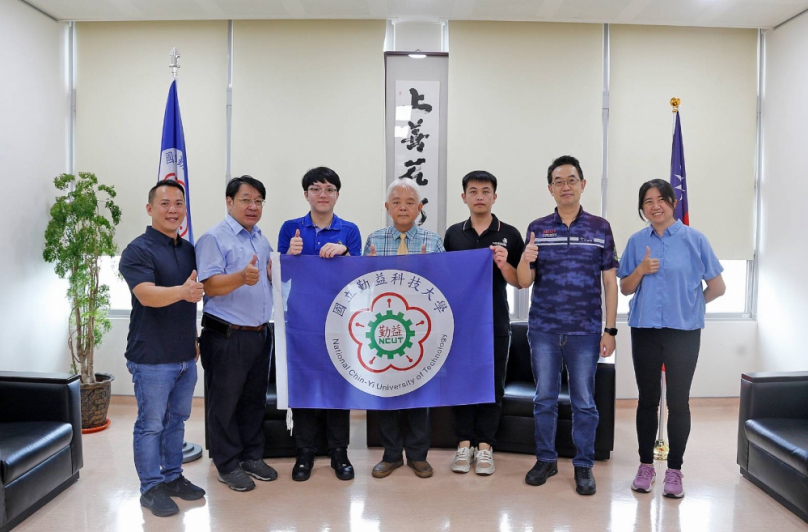 勤益科大授旗典禮為國手加油 吳德龍、陳建凱9月出征上海拚技能榮耀
