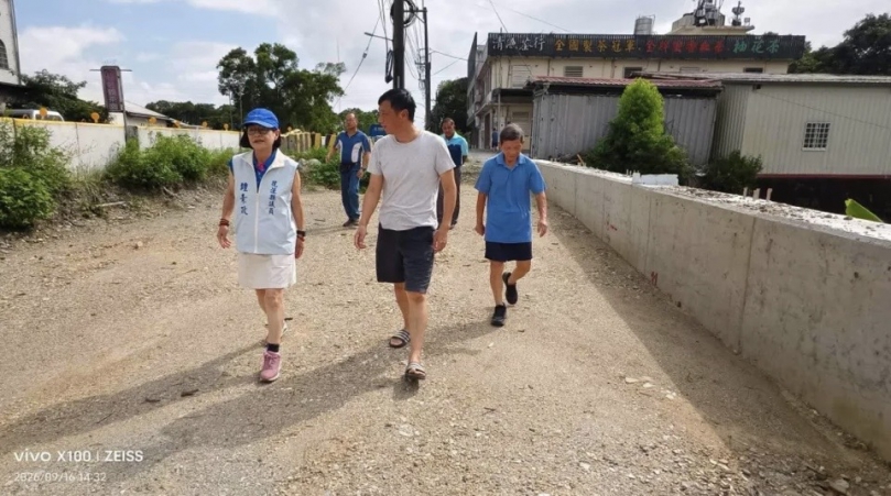 舞鶴山公路拓寬為 30 公尺|鍾素政邀公路局會勘,聽取茶農心聲達成共識!