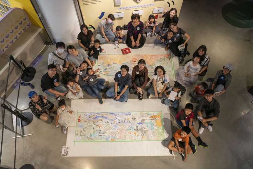 文字也能成為藝術主角！國美館《文字跑進作品裡了！》登場　邀親子跨國探索
