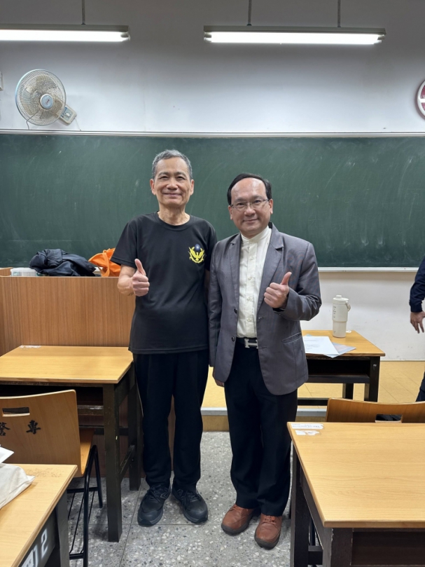 高哲翰講座教授點評命理一哥、國師、開運達人楊登嵙品牌標籤