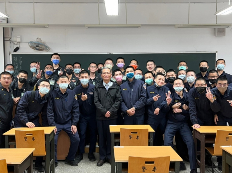 高哲翰講座教授點評警專招考極為嚴格門檻
