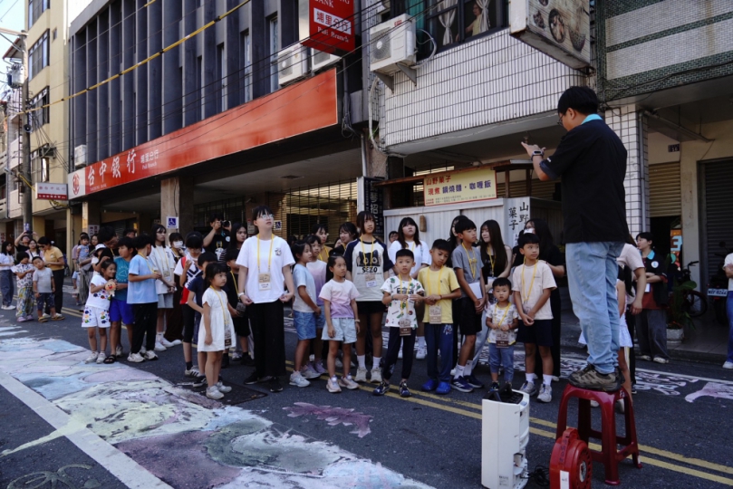 西康路重新留給人走　埔里街道實驗讓孩子畫出人行空間（圖2縣府提供）