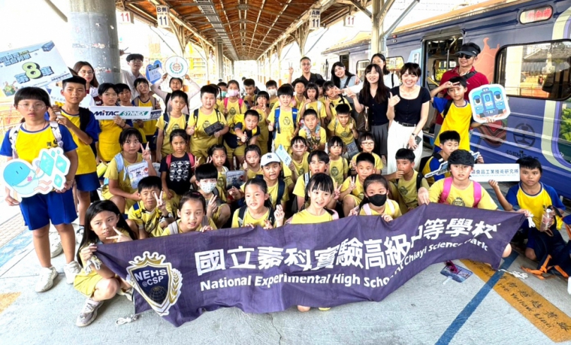 嘉科實中亮相科普列車 展現跨領域學習、探究實作與科學教育向下扎根的豐沛能量!