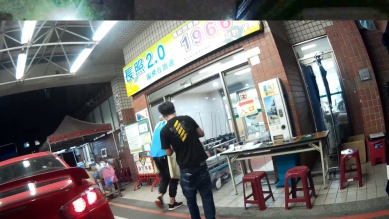警車引導縮短七分鐘時程讓病發女子搶得黃金時間