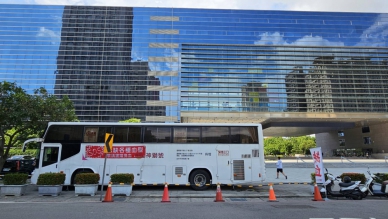 全台血庫拉警報!中市府同仁響應捐血