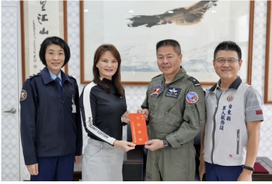 軍友保險總經理黃秀芬|敬軍感謝志航基地官兵辛勞