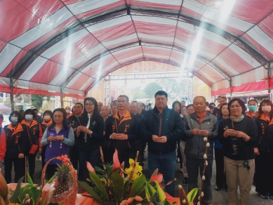 鹿谷永隆開山廟慶祝開山聖王聖誕暨重建142週年 許縣長獻香祈福