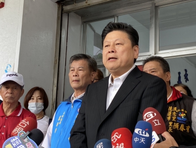 葉霸事件｜傅崐萁：向葉老師表達敬意和歉意，希望一切紛紛擾擾到此為止！