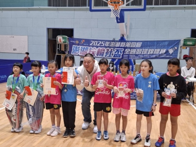 澎湖扶輪社主辦第四屆『澎湖國際扶輪社盃全國羽球比賽』  藍凱元副議長出席開幕典禮為選手們加油打氣