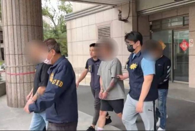 高雄女疑涉詐賭遭自稱竹聯幫分堂主率人監禁恐嚇斷指、開槍