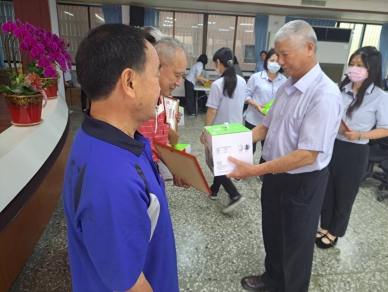 高市大寮區農會慶祝農民節表揚模範農民