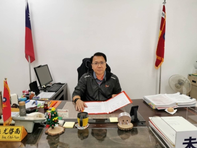 尤啟南跬步千里無私付出    中西區靖平晏安如若磐石