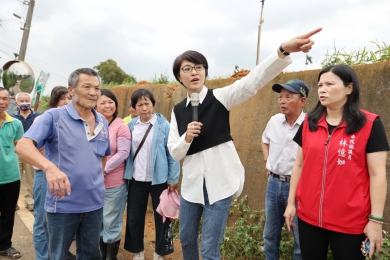 許縣長會勘名間鄉道路　同意斥資600多萬改善