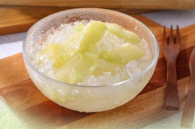 《吉安情人爽》｜夏日養生冰品美食，花蓮吉安櫻田野養生休閒農莊，5月將開辦食農體驗課程，體驗現採摘，產地到餐桌，讓佛手瓜變成美食，歡迎預約報名，請洽：（03）8540366 謝小姐。