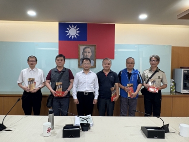 五一勞動節 林業及自然保育署嘉義分署表揚五位模範勞工及六位工作績優人員