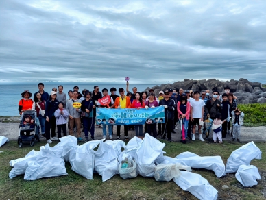 一舉數得｜花蓮郵局淨灘健走暨員工慶生會活動，溫馨洋溢、圓滿成功！