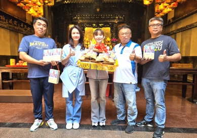 雲林西螺福興宮結合藝術家蘇慧棉《稜轎腳 祈平安》作品 發布改版濁水溪守護神乖乖與醬油組包裝新品伴手禮〜