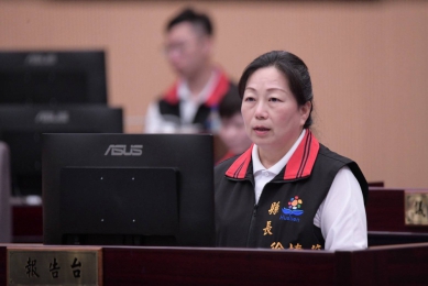 縣議會施政總報告｜徐榛蔚：共同面對、穩健前行，呼籲中央落實交通平權改善危險路段！