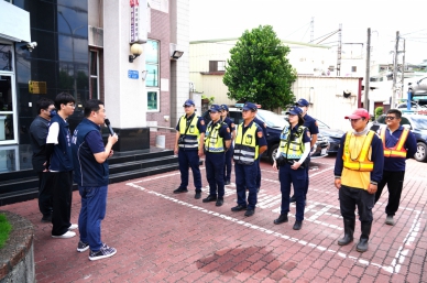 雲林縣斗六市公所加強外環道及市區人行道聯合清道作業 積極營造整潔、安全、宜居市容環境！