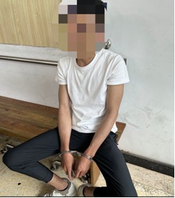 員林警察派出所逮捕許姓車手。（照片分局提供）