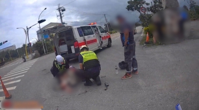 曳引車擦撞普重機車後未停留現場｜騎士車毀人傷，吉安警究責！