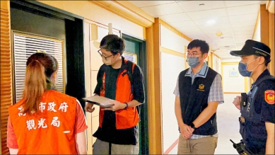 高市85大樓設機動派出所被疑成保全