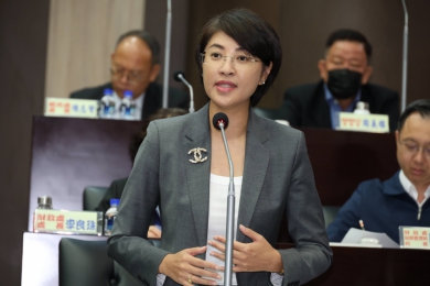 縣政總質詢中央刪減補助成焦點 許縣長答詢:持續力爭