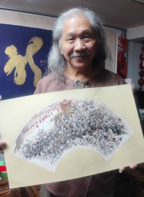 以畫流傳 永傳千秋 現代水墨藝術大師何木火新創作品 粉紅超跑傳奇