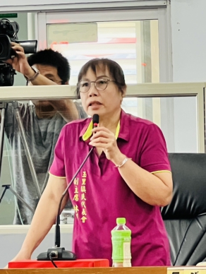 資源分配不均｜玉里鎮代會副主席林彩英質詢：玉里鎮作為原民人口眾多的地區，在文化與建設上遠不如鄰近的卓溪鄉！