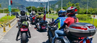 騎士篇章｜信仰在路上燃燒，雷慢兄弟高屏分會823國旗巡航熱血啟程，用車輪丈量台灣，用行動捍衛信念！