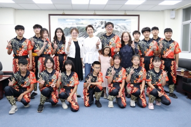 營北國中舞龍隊載譽歸國   許淑華縣長接見嘉勉